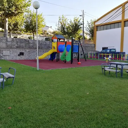 Quinta Do Pe Longo - Serra Da Estrela * Cortes do Meio